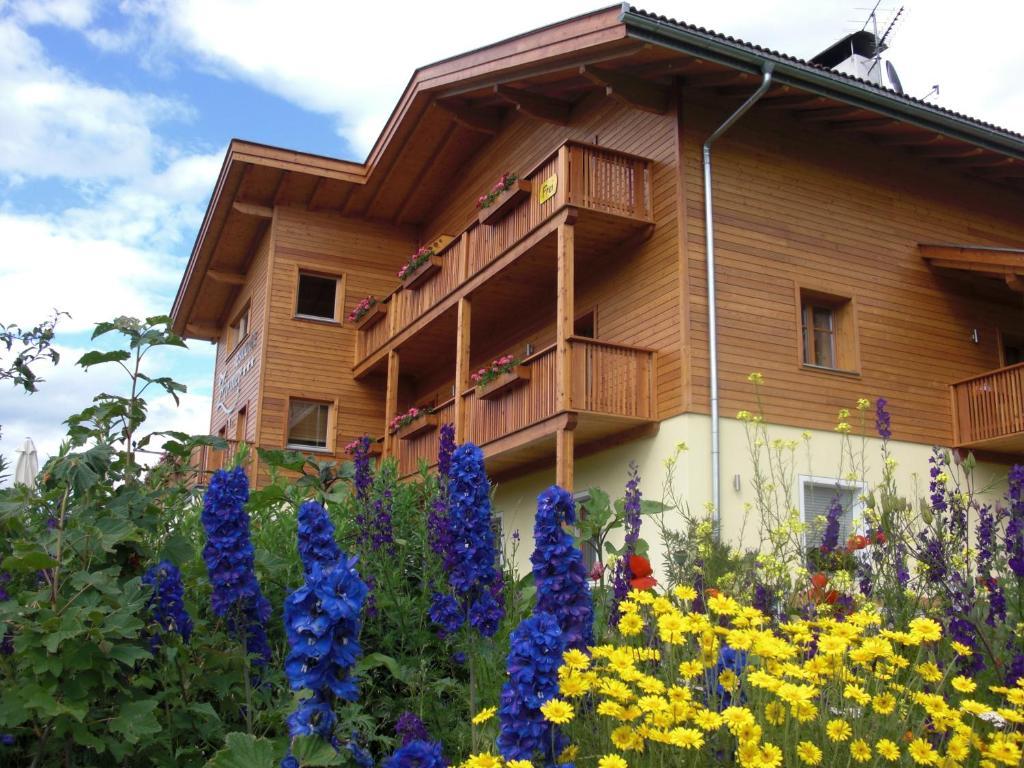 Residence Zirmer Castelrotto Pokoj fotografie
